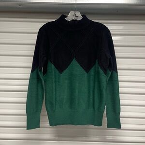 Alfani Colorblk True‎ Emerald Sweater. NWT!! Size Small